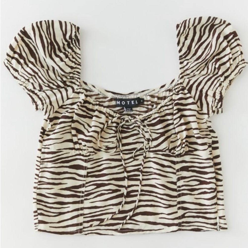 Motel Printed Crop Top